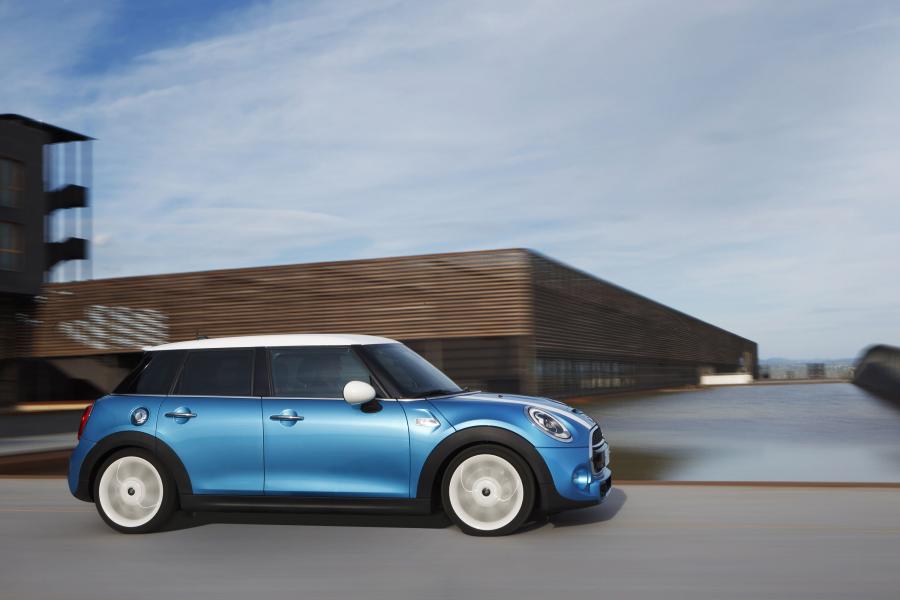  Mini Cooper S 5-Door 2014 года  (фото 17 из 80)